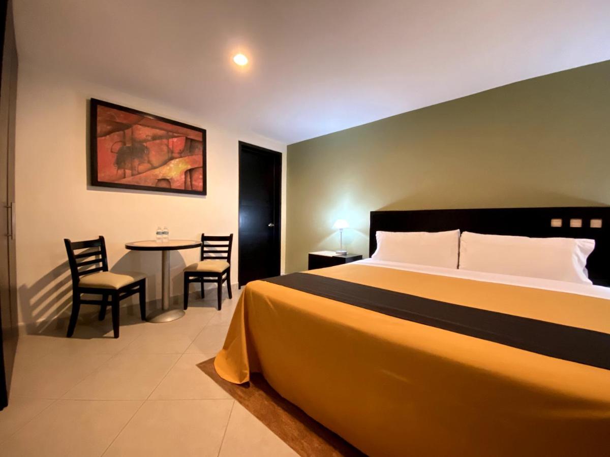 Hotel Escala Puebla Centro Экстерьер фото