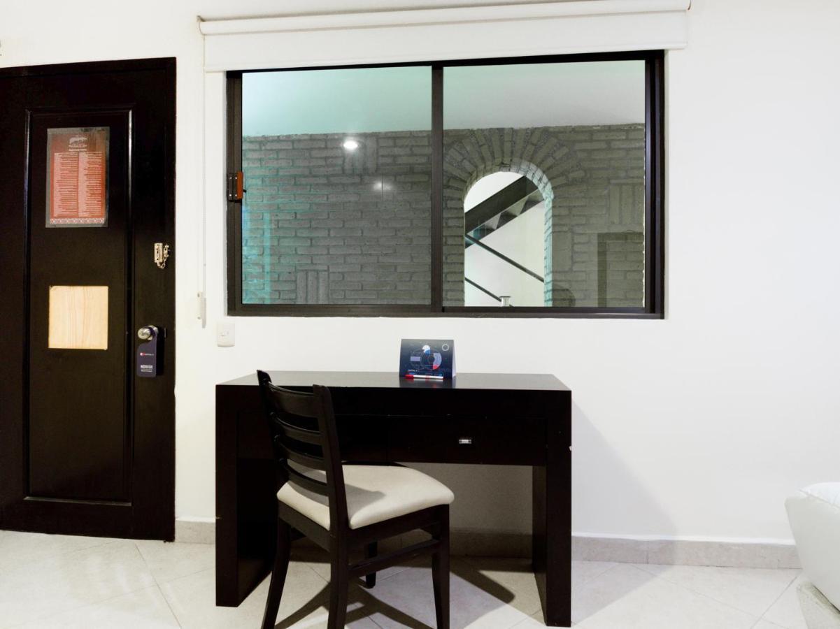 Hotel Escala Puebla Centro Экстерьер фото